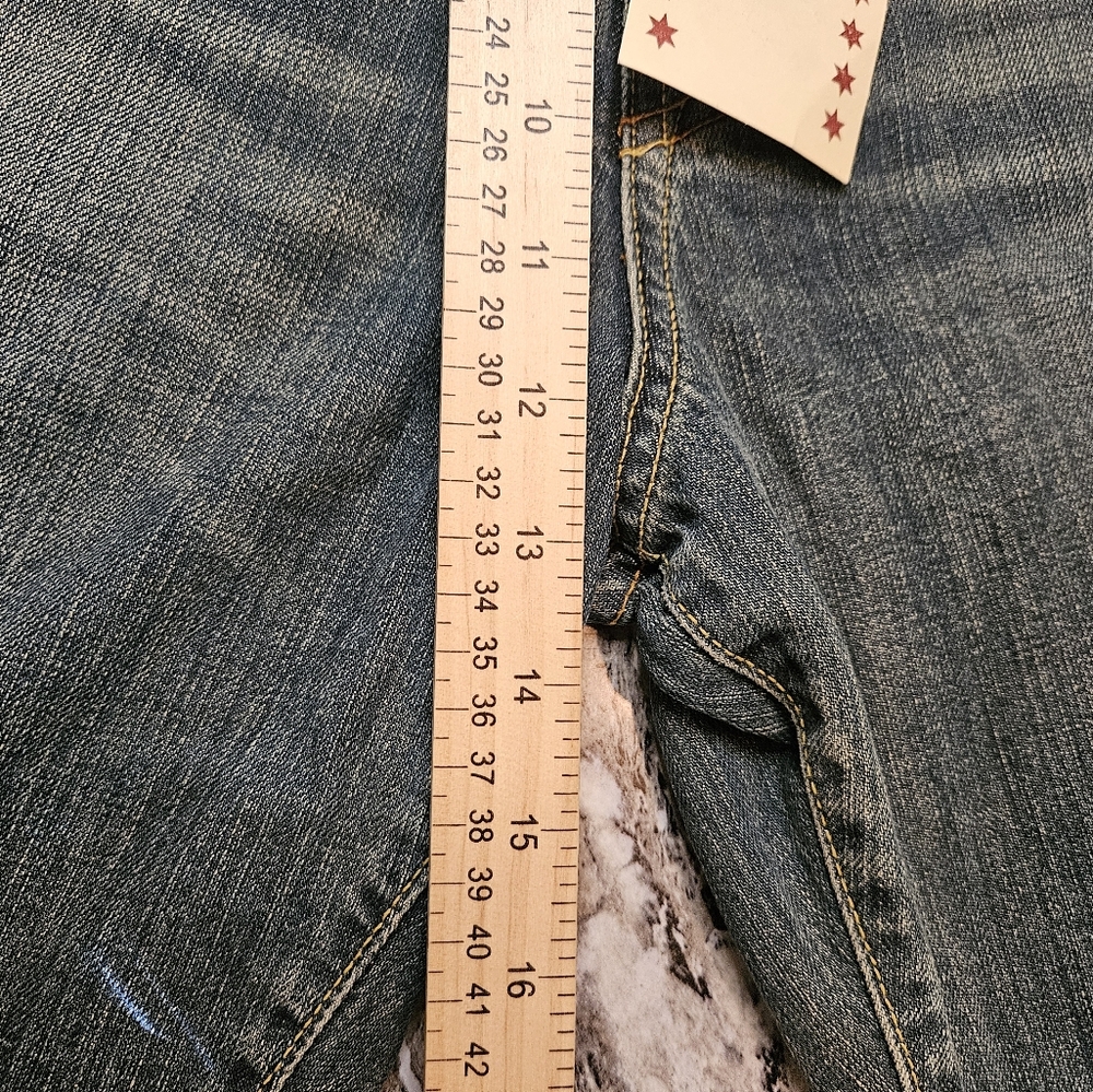Lucky Brand Men's Dark Wash Black Bootcut Jeans - Picture 11 of 15